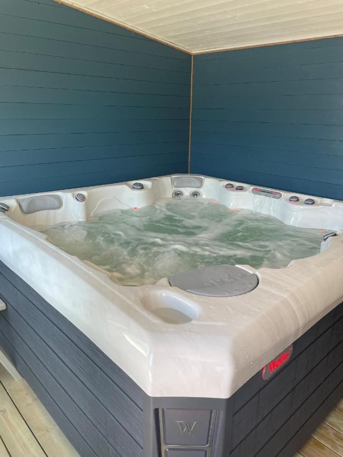 Trzy Rybki - Belona Dom Z Basenem I Jacuzzi Villa Puck Eksteriør billede
